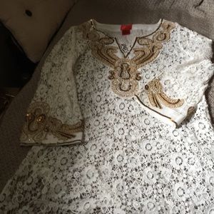 Beautiful brand new condition swimsuit cover-up